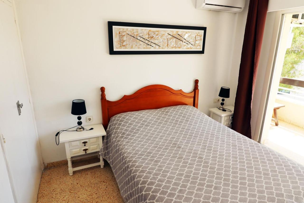 בנידורם Apartment 2 Bedrooms, 250M Levante Beach מראה חיצוני תמונה